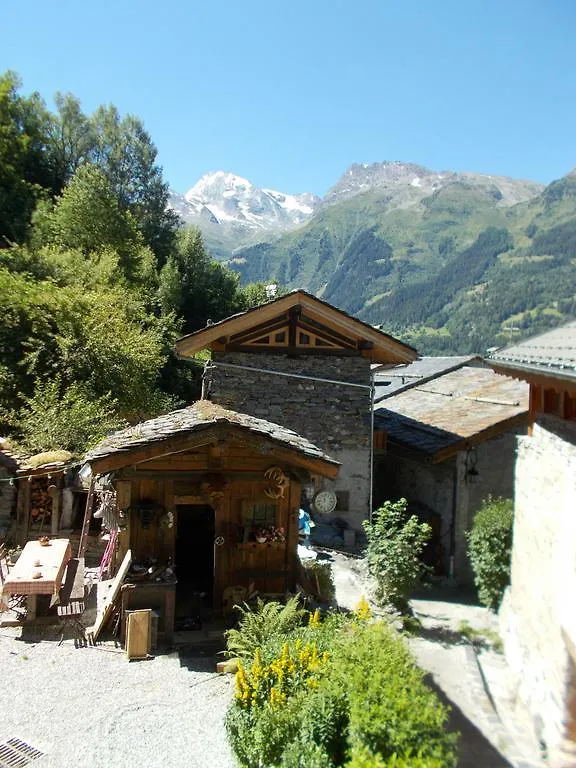 Couette-café Bed and Breakfast Chalet Bois D'Antan à Sainte-Foy-Tarentaise